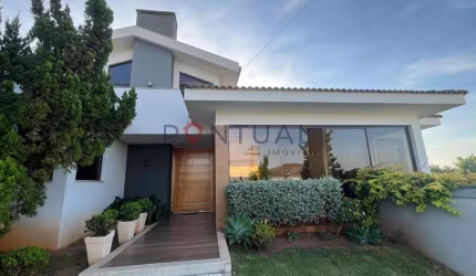 Imóvel de Luxo no Residencial Vale Verde: Casa com 4 Quartos, 3 Suítes, 2 Salas e 7 Banheiros em Marília-SP