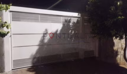Casa à venda em Marília-SP, Residencial Montana: 2 quartos, 1 sala, 1 banheiro, 2 vagas de garagem, 55m² de área. Confira já!