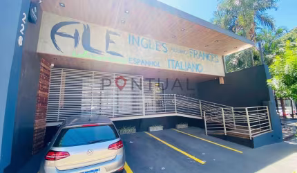 Sala Comercial para Locação em Marília-SP, Bairro Barbosa: 10 salas, 3 banheiros, 3 vagas de garagem!