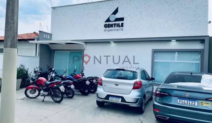 Aluguel de Sala Comercial de Alto Padrão em Marília-SP, Jardim Maria Izabel: 6 Salas, 2 Banheiros, 2 Vagas de Garagem!