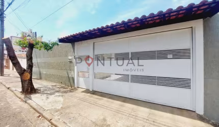 Casa para locação na cidade de Marília-SP, bairro Boa Vista: 4 quartos, 1 suíte, 2 salas, 2 banheiros, 3 vagas de garagem, 200m².