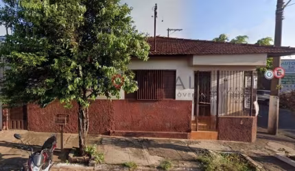 Casa comercial para locação em Marília-SP, bairro Barbosa, 2 quartos, 1 suíte, 1 sala, 1 banheiro, 150m². Venha conferir!