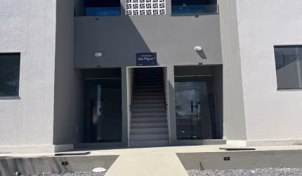 EXCELENTE OPORTUNIDADE de casa com 2 quartos em Abreu e Lima