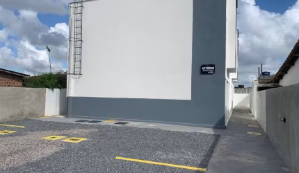 EXCELENTE OPORTUNIDADE de casa com 2 quartos em Abreu e Lima