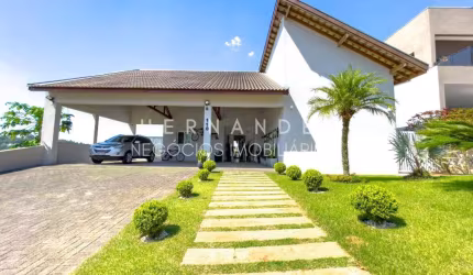 Casa térrea com  acessibilidade no Reserva Santa Maria