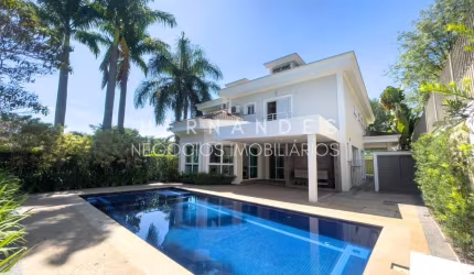 Casa de alto padrão para locação com 5 suítes em Aphaville