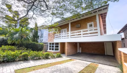 Residencial 10 imóvel com 460m² sendo 4 suítes em Alphaville