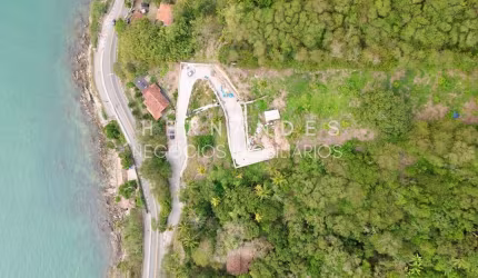 Terreno à venda em Ilhabela-SP, em frente a ilha das cabras, com 4.000 m² de área! Venha conferir essa oportunidade única!