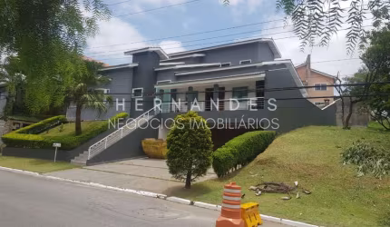 Condominio Tarumã com 4suítes  sendo 6 vagas, com 513m² em Santana de Parnaiba ao lado de alphaville