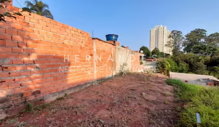 TERRENO NO EMBU COM OBRAS INICIADAS