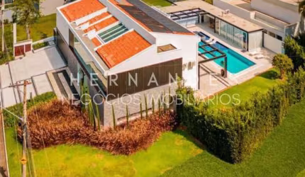Rês .Alphaville 2 com 970m² de terreno com 10 suítes