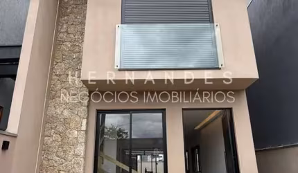 Casa em Condomínio à Venda em Santana de Parnaíba-SP, Bairro Nova Jaguari: 3 quartos, 1 suíte, 2 salas, 3 banheiros, 2 vagas, 128m².