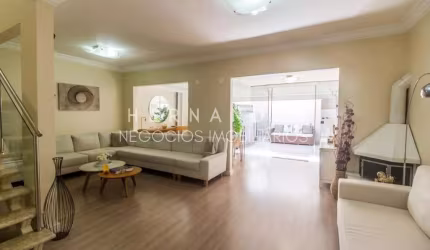 Casa em Condomínio à Venda em Santana de Parnaíba-SP - 4 quartos, 1 suíte, 3 salas, 4 banheiros, 2 vagas - 200m²