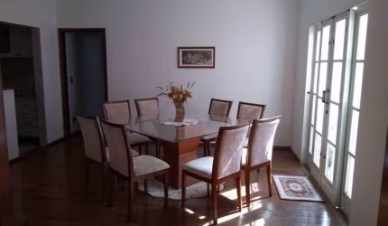 Venda: Linda casa no Alto Paraíso com Lazer Completo