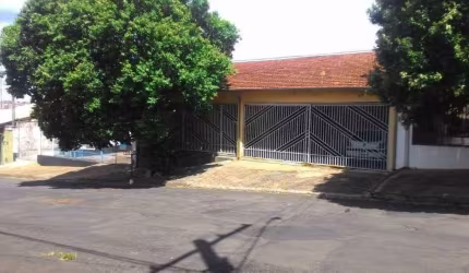 Ótima casa no Jd. Flórida