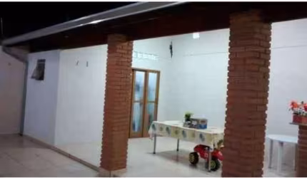 Excelente casa no Jardim Jussara