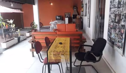 Casa á venda com área de lazer completa no Parque Santa Edwiges, Bauru, SP