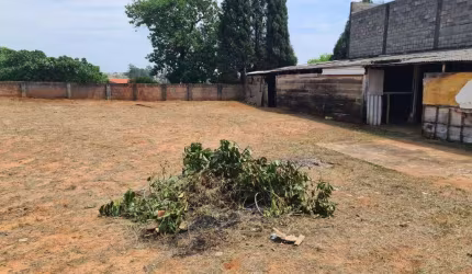 Ótimo sobrado comercial e residencial na Av Castelo Branco