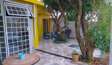 CASA ALTO PADRÃO NO MELHOR DA CIDADE VARGAS, PERTINHO DO METRO