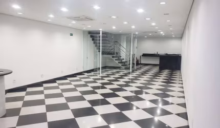 MONOUSUÁRIO REFORMADO, PERTINHO DO SHOPPING SANTA CRUZ