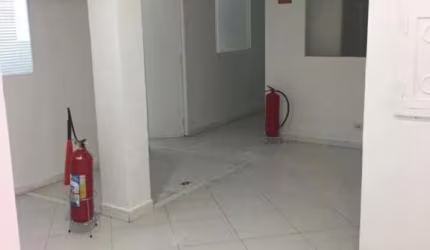 CONJUNTO COMERCIAL 137,66 M² AU