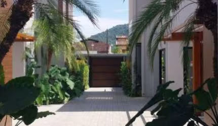 Excelente casa - 500 metros da Praia