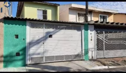Lindo sobrado com 125 metros no socorro com 2 dormitórios 2 vagas de garagem.