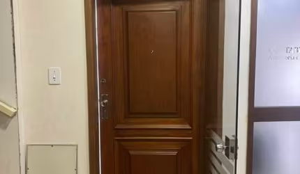 Conjunto comercial no Centro, junto à Galeria Metrópole