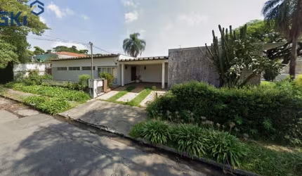 Casa térrea, 250m2, 4 dorm., próximo ao Shop. Butantã