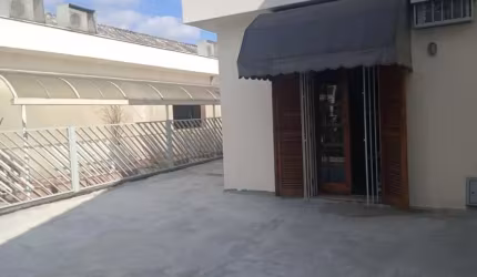 CASA COMERCIAL 400M²/ 7 SALAS/ 10 VAGAS - ALUGA-SE ALTO DA LAPA.
