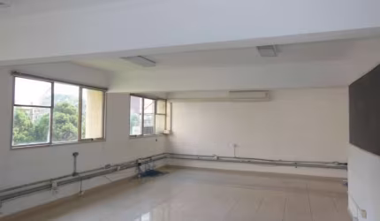 Paraiso com Renda: 240m². Localização Privilegiada.