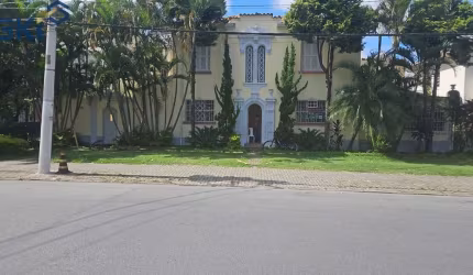 VENDO CASA NO JARDIM PALISTA  244M² / 7 vagas ....