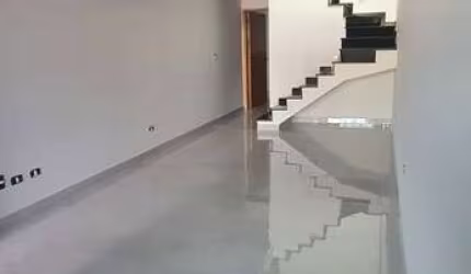 Sobrado 3 dormitório, 2 vagas garagem na Vila California - SP