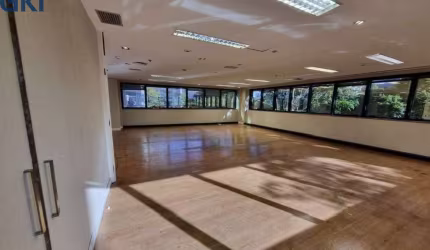 Espaçoso Conjunto no Melhor Ponto da Vila Olímpia: 214m², 5 Vagas.