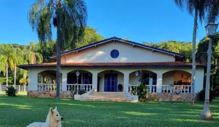 Casa à venda em maravilhoso Condomínio Parque Náutico!!