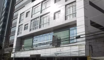 Cj p/ locação, c/ 48 m. AU, 2 salas, banheiro, copa, sem vaga. Próx. ao metrô Vergueiro