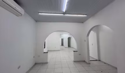 CASA TÉRREA PAR COMERCIAL NO IPIRANGA