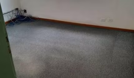 SALA COMERCIAL COM 8 SALAS 4 BANHEIROS  PROXIMO O METRO OSCAR FREIRE