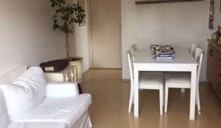 Apartamento reformado, com 2 quartos e 2 banheiros, à venda na Vila Congonhas!