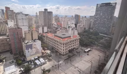 Cj. com. a venda c/ 256 m. AU, andar alto, sala, 2 banheiros, ar cond., próximo metrô São Bento.