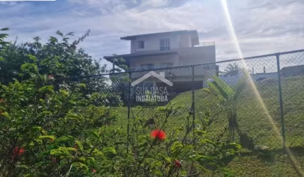 Linda chácara com 5 quartos e excelente acabamento em condomínio fechado em Salto