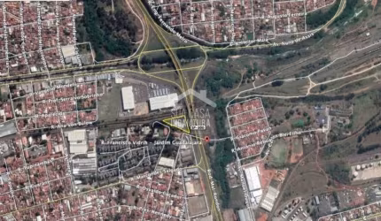 Terreno comercial com 4.400m em Baurú