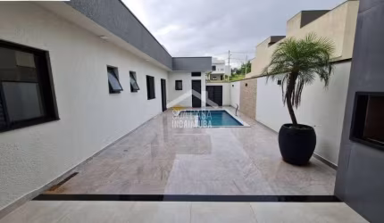 Casa térrea nova com 3 suítes e piscina no condomínio Piemonte em Itaici