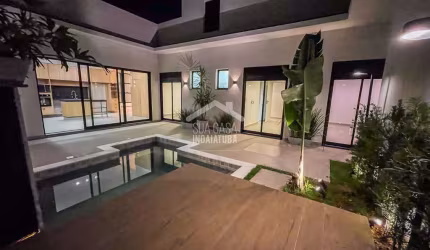 Linda casa nova a venda Condomínio com piscina e 3 suítes