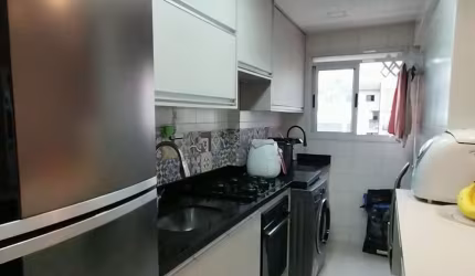 Apartamento 3 dormitórios, sendo 1 suíte.  Garagem coberta. Portal dos Ipês.