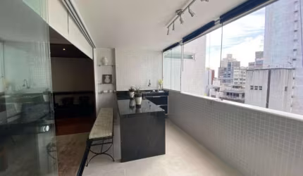 Apartamento com 3 quartos à venda na Rua Oito de Dezembro, Graça, Salvador, 232 m2 por R$ 1.250.000
