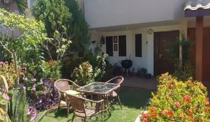 Casa em condomínio fechado com 3 quartos à venda na Village, Guarajuba, Camaçari, 100 m2 por R$ 550.000