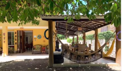 Casa em condomínio fechado com 5 quartos à venda na Rua Desembargador Lafayette Velloso, Piatã, Salvador, 420 m2 por R$ 2.400.000