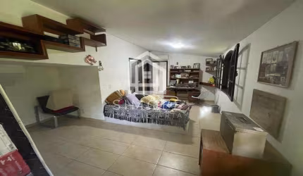 Casa para Venda em Rio de Janeiro, Freguesia de Jacarepaguá, 4 dormitórios, 2 suítes, 3 banheiros, 5 vagas