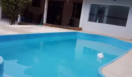 CASA EM CONDOMINIO